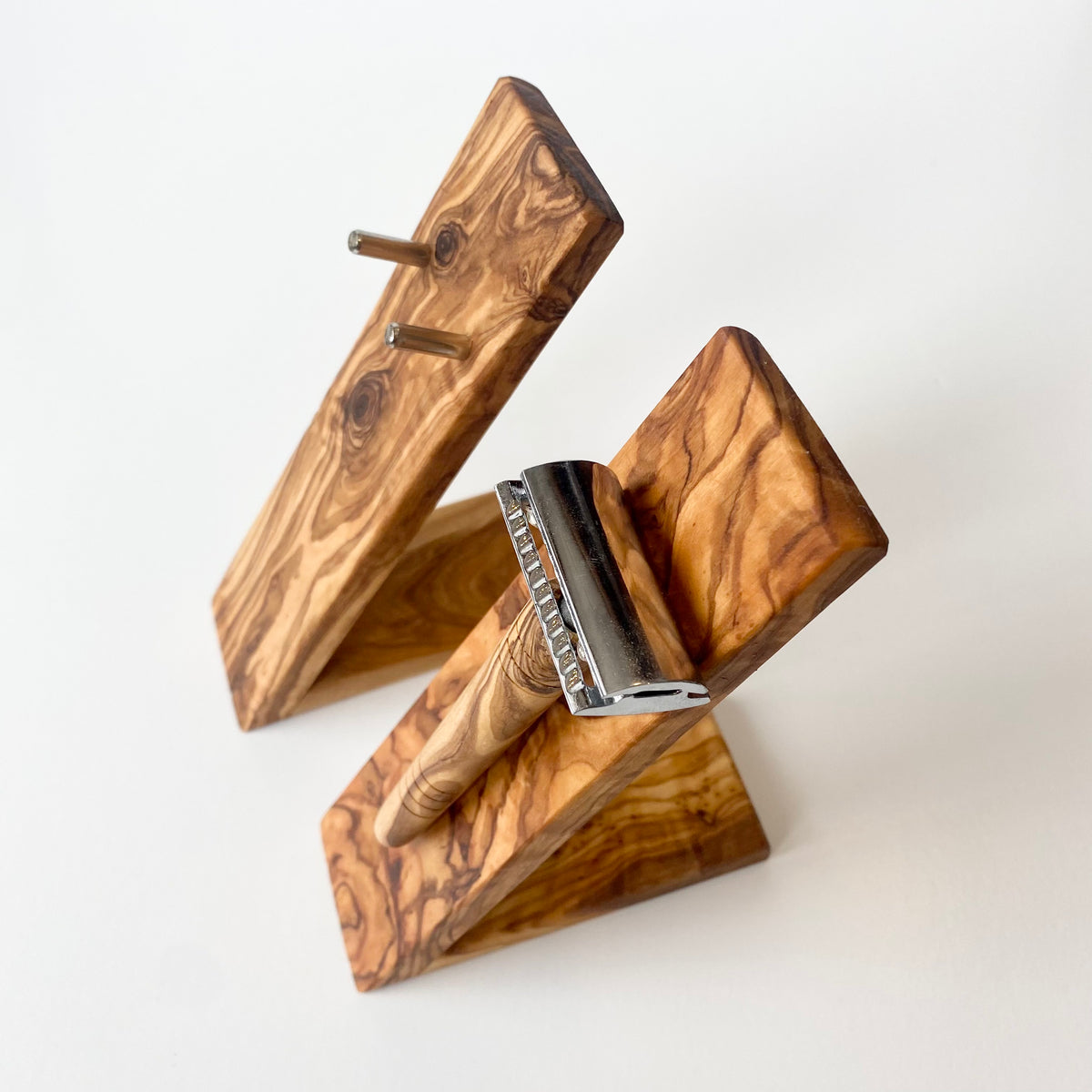 Olive Wood HERB GRINDER – The Savage Homestead