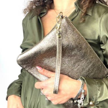 Made in Italy LEATHER ZIPPERED CLUTCH
